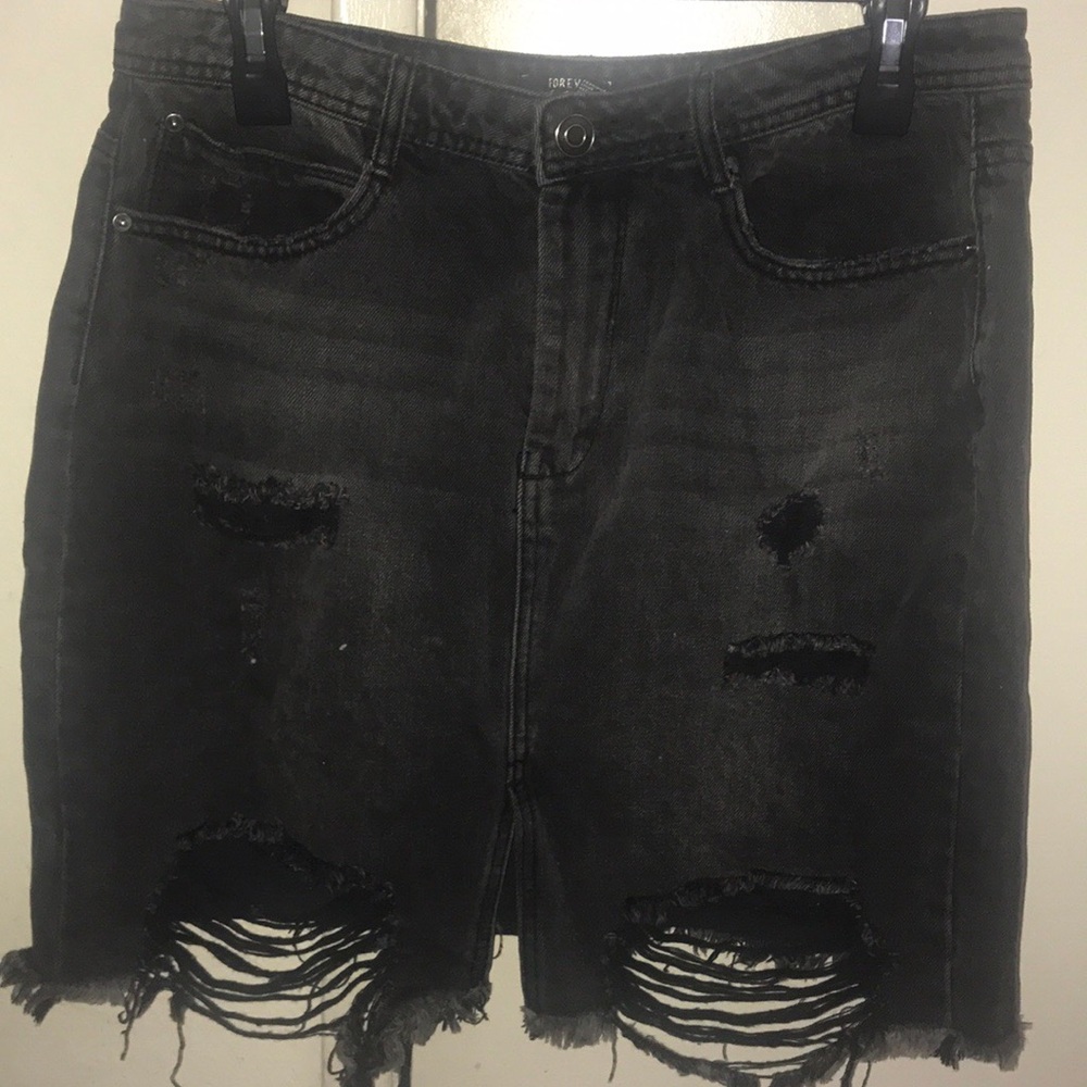 Black denim skirt 🖤